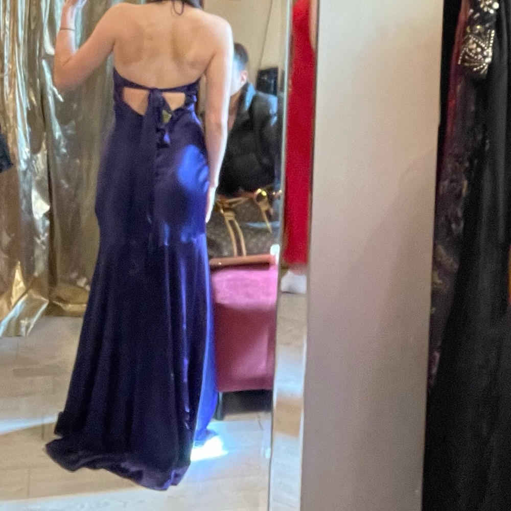 Prom Dress, Backless - Picture 2 of 5